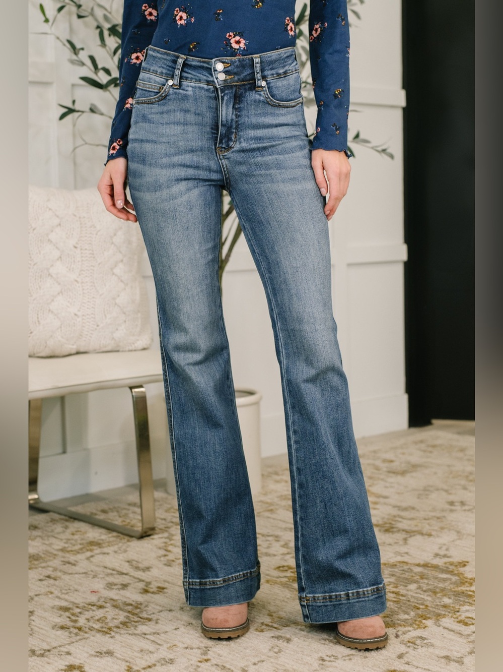 Judy Blue • Eva • High Waist Flare Tummy Control Double Button Waistband